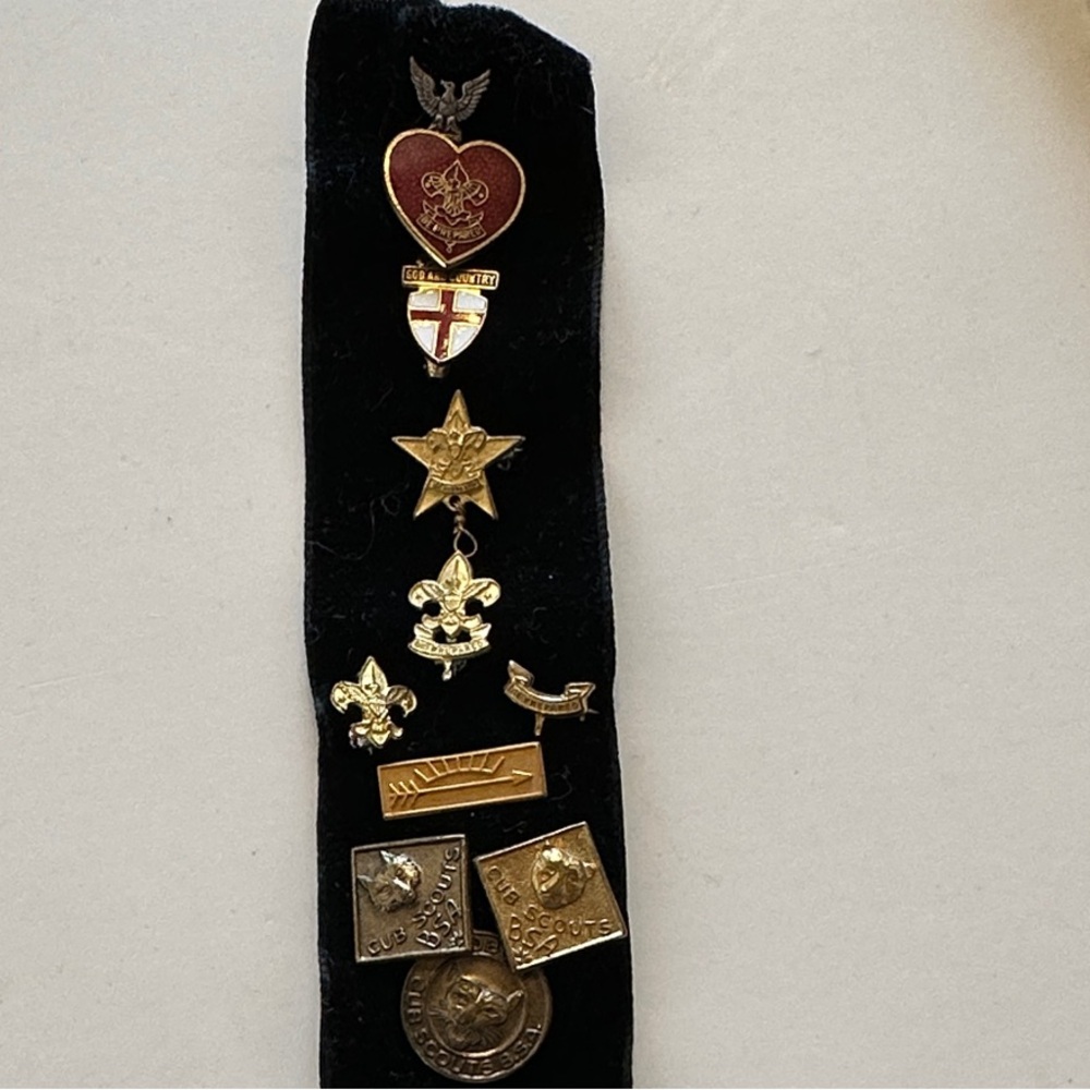 Vintage Boy Scouts Pins (60s) 11 pins
